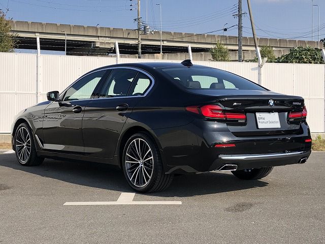 520d xDrive Sedan RHD