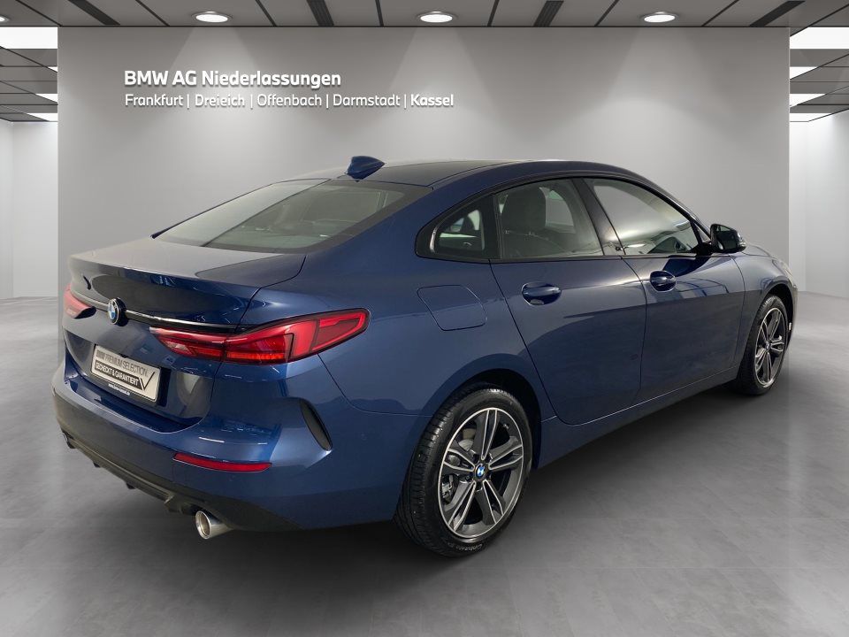 BMW 218