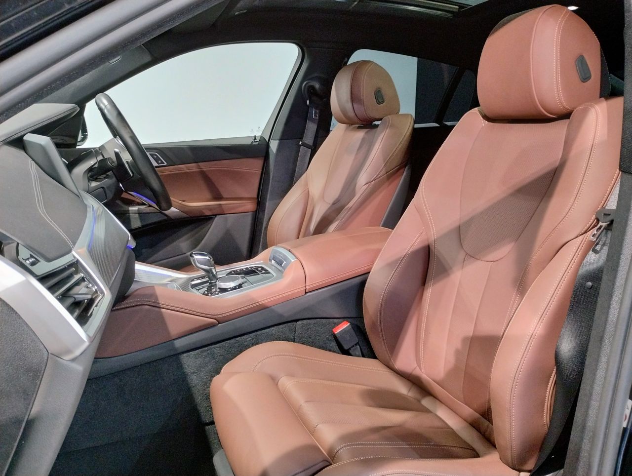 X* M50i RHD