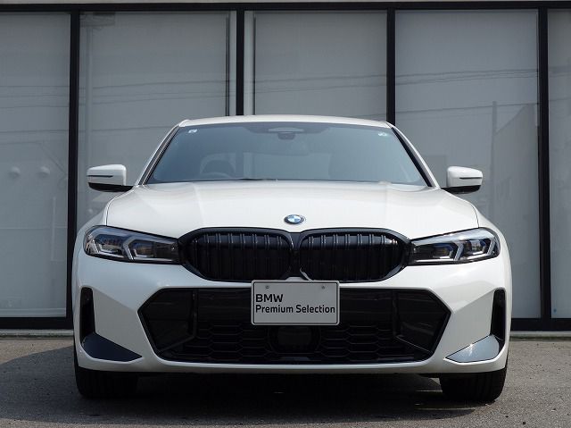 320d xDrive Berline RHD