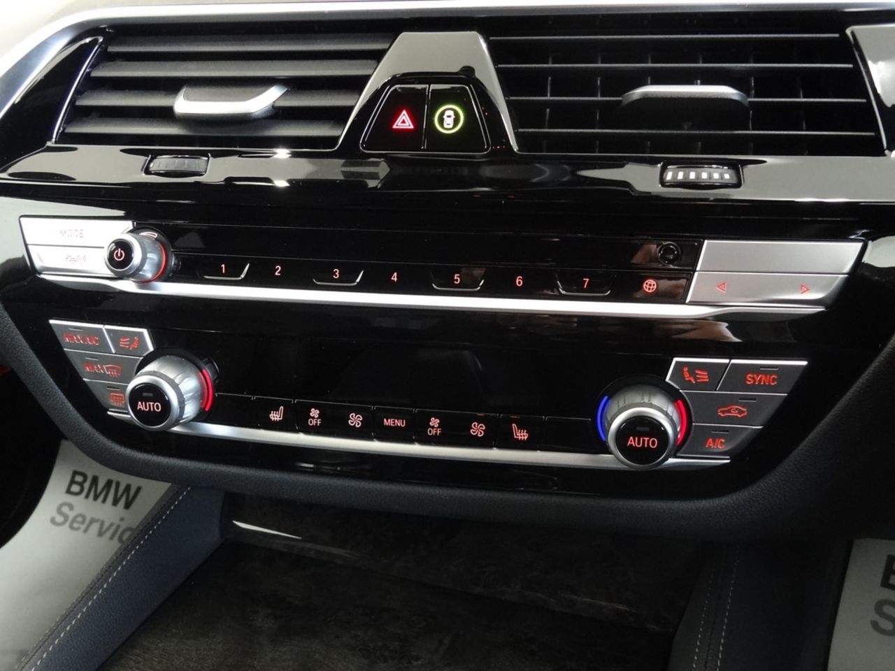520d xDrive Sedan RHD