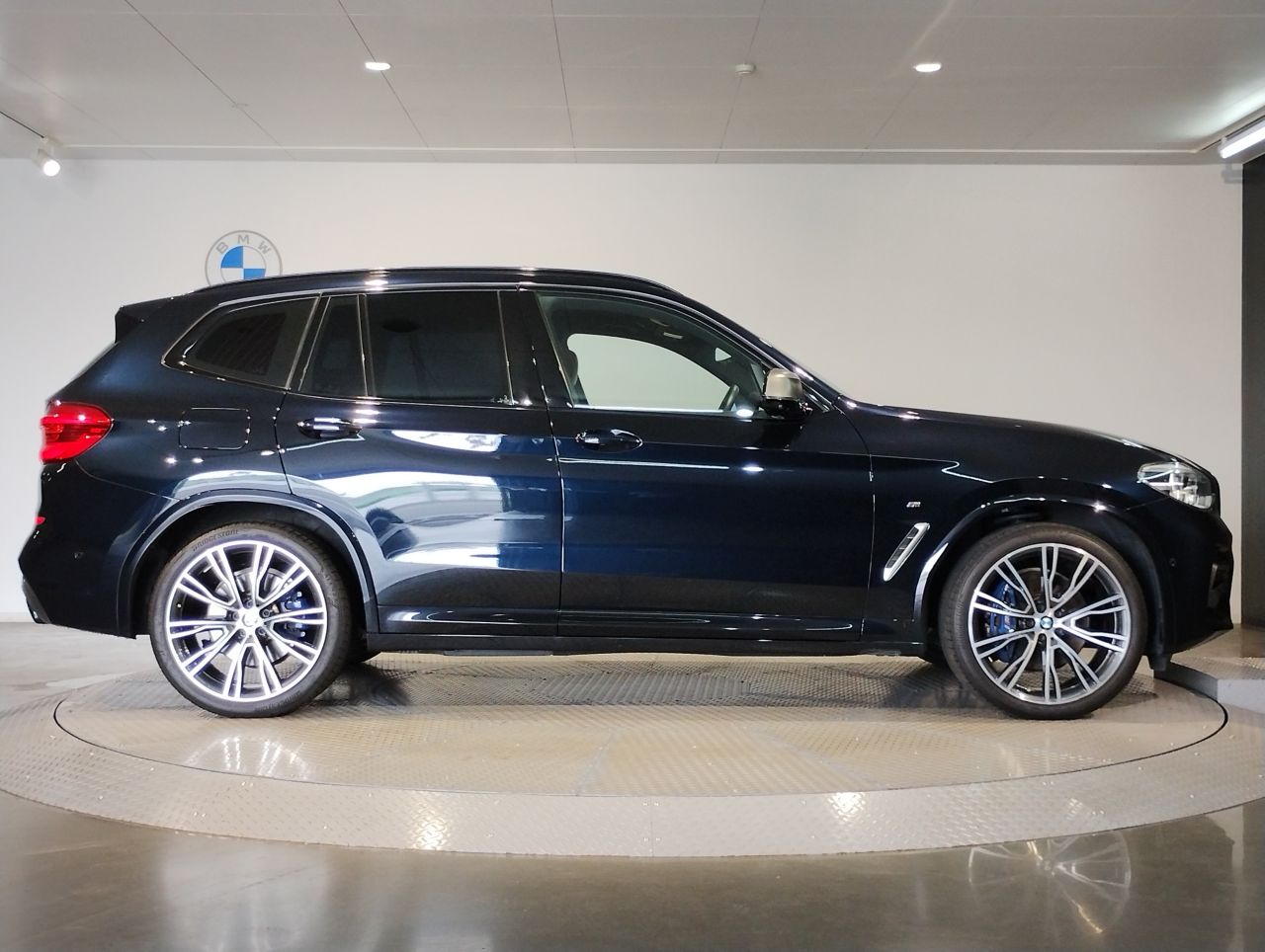 G01 X3 M40i RHD ZA