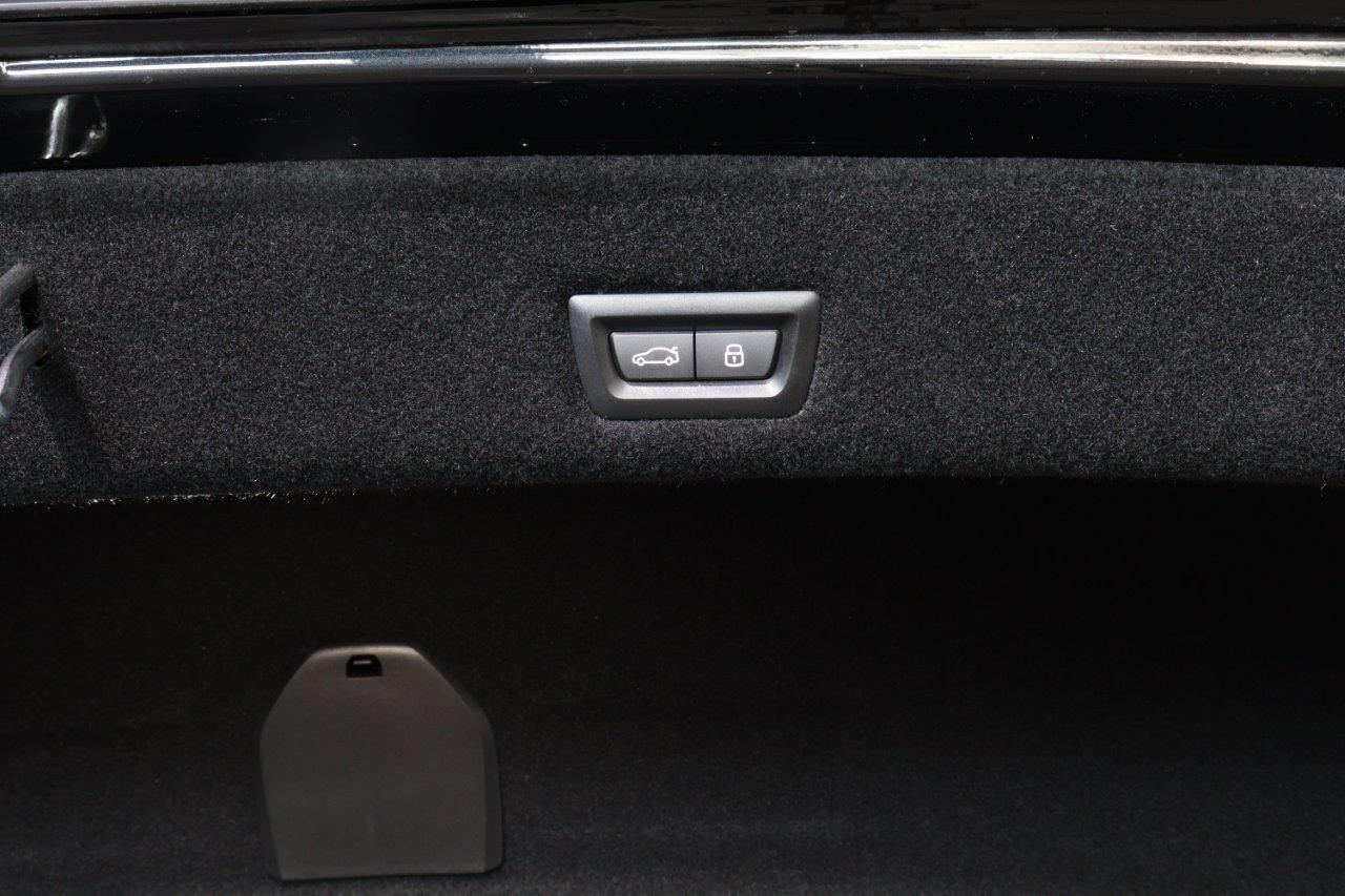 BMW i7 eDrive50 Sedan RHD