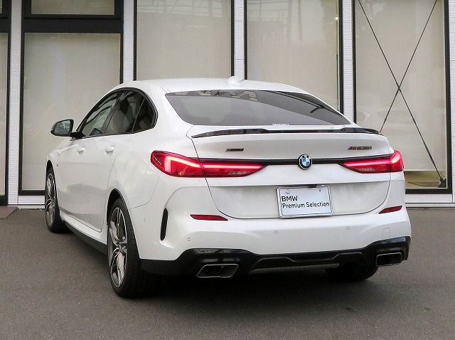 F4* **35i xDrive **** ***** B48 2.0i