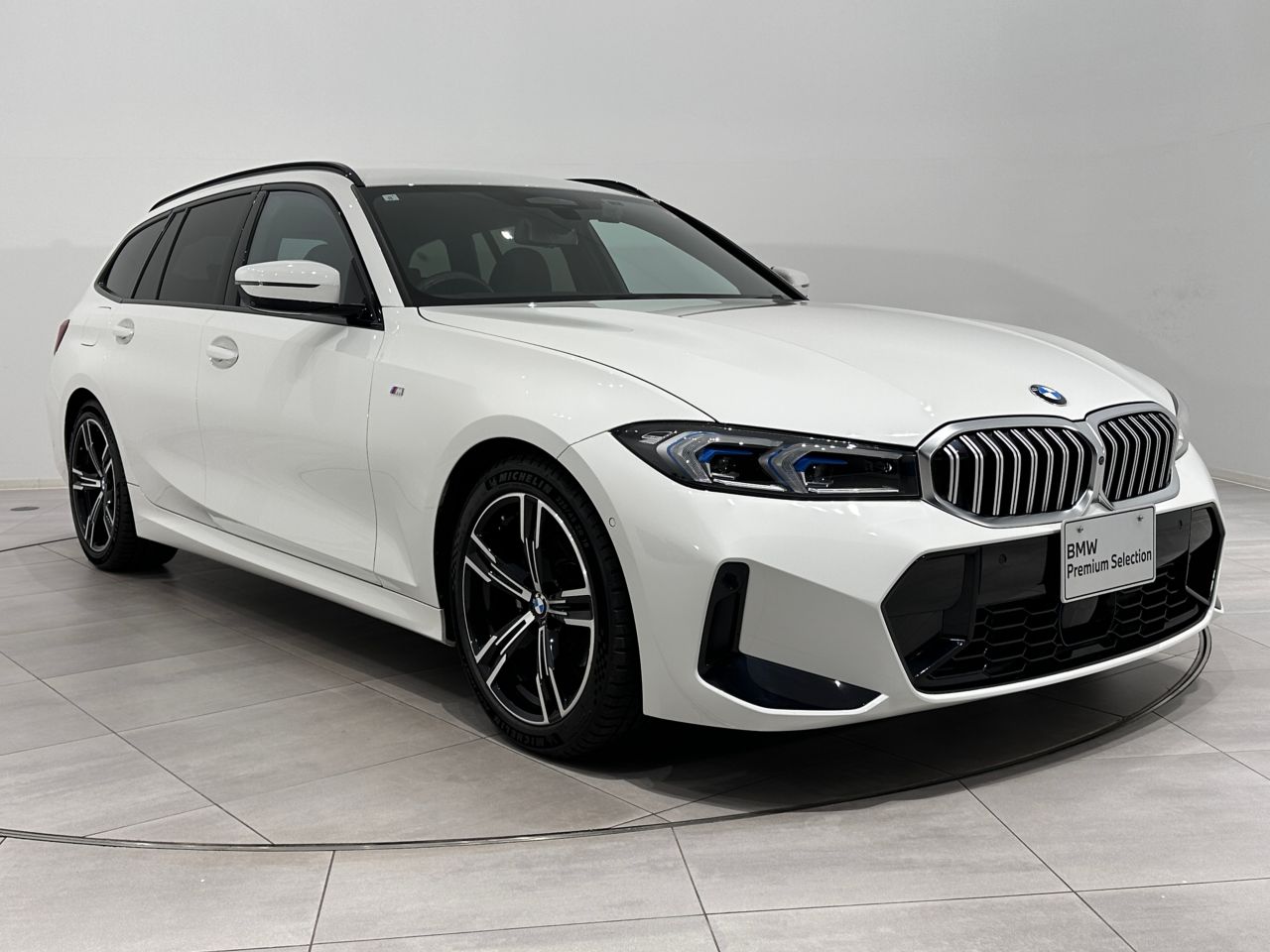 318i Touring RHD