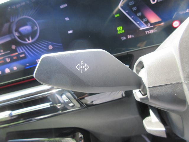 U11 iX1 xDrive30