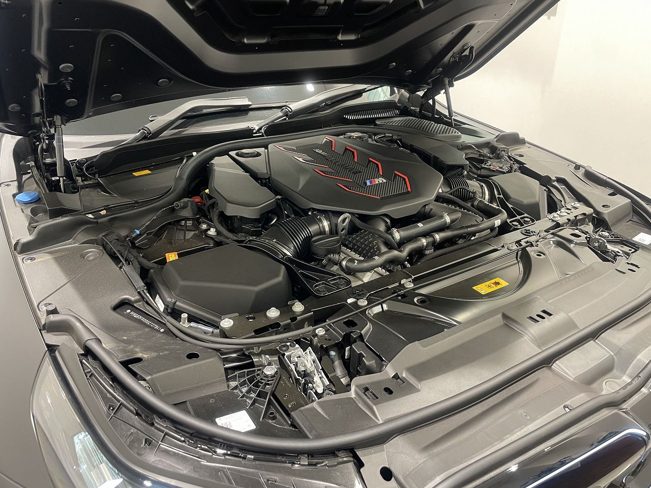 M5 Saloon RHD