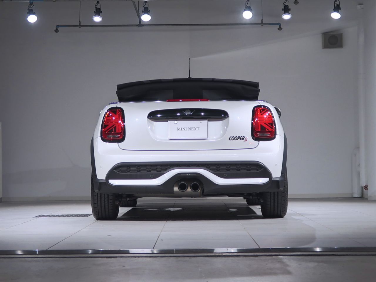 MINI Cooper S Convertible RHD
