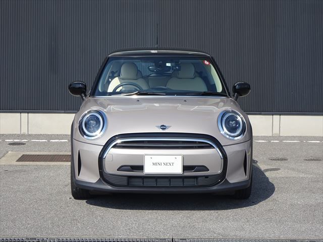 MINI Cooper F56 RHD