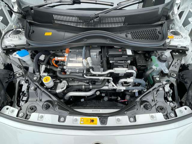 J01 MINI Cooper E