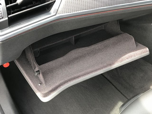 G21 320i RHD
