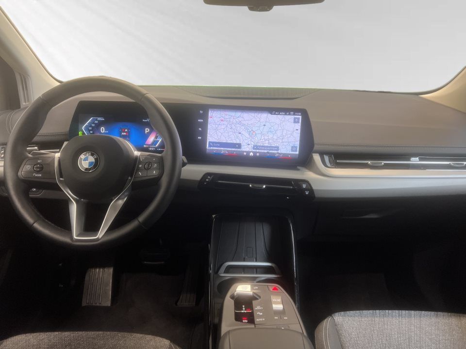 BMW 216