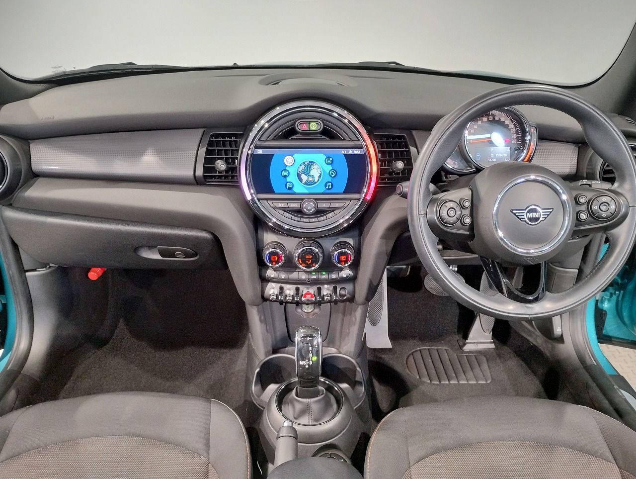 F57 MINI Cooper Convertible LCI