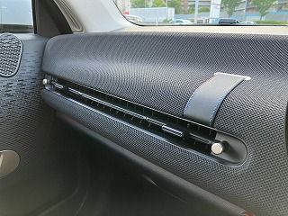 J01 MINI Cooper SE