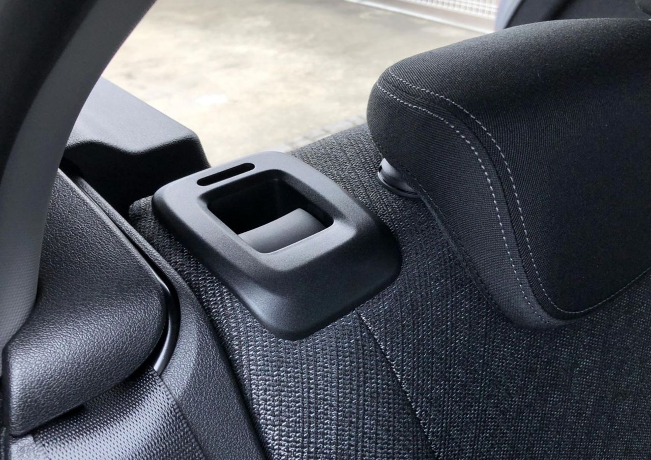 120 Sport Sports Hatch