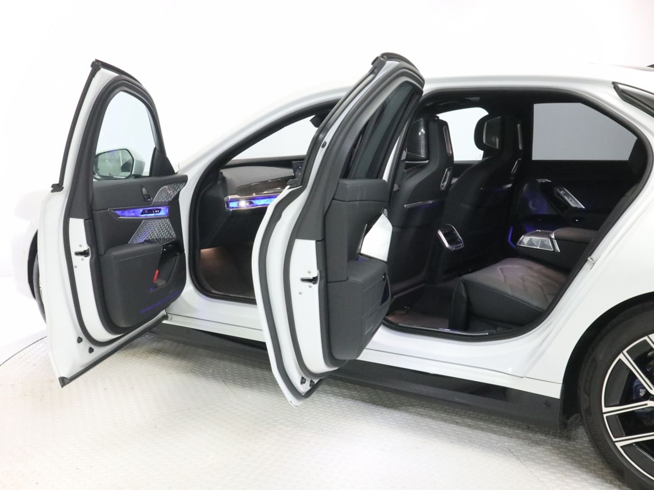 BMW i7 eDrive50 Sedan RHD