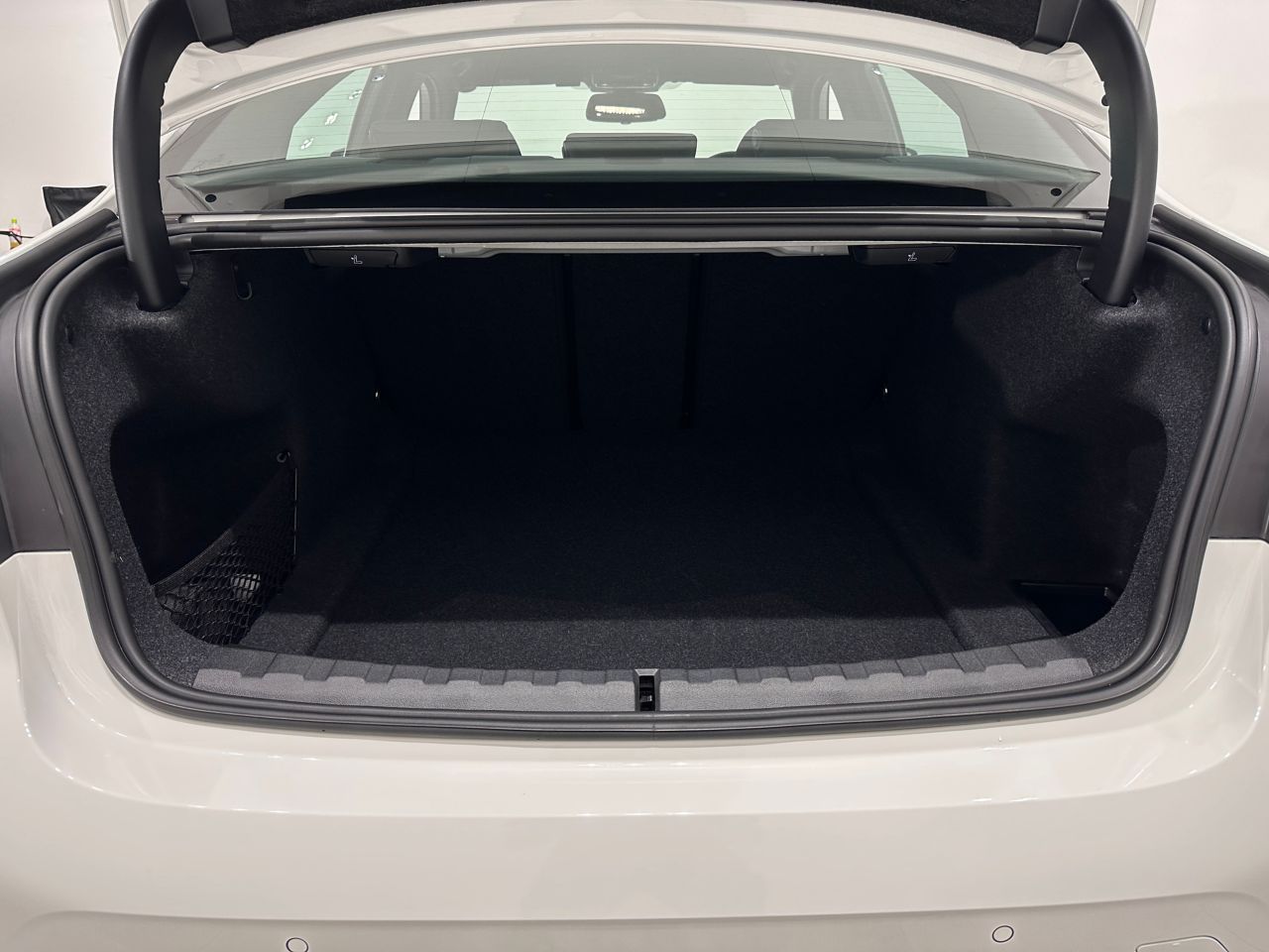 G20 320i Saloon LCI RHD MX