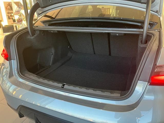 320d xDrive Berline RHD