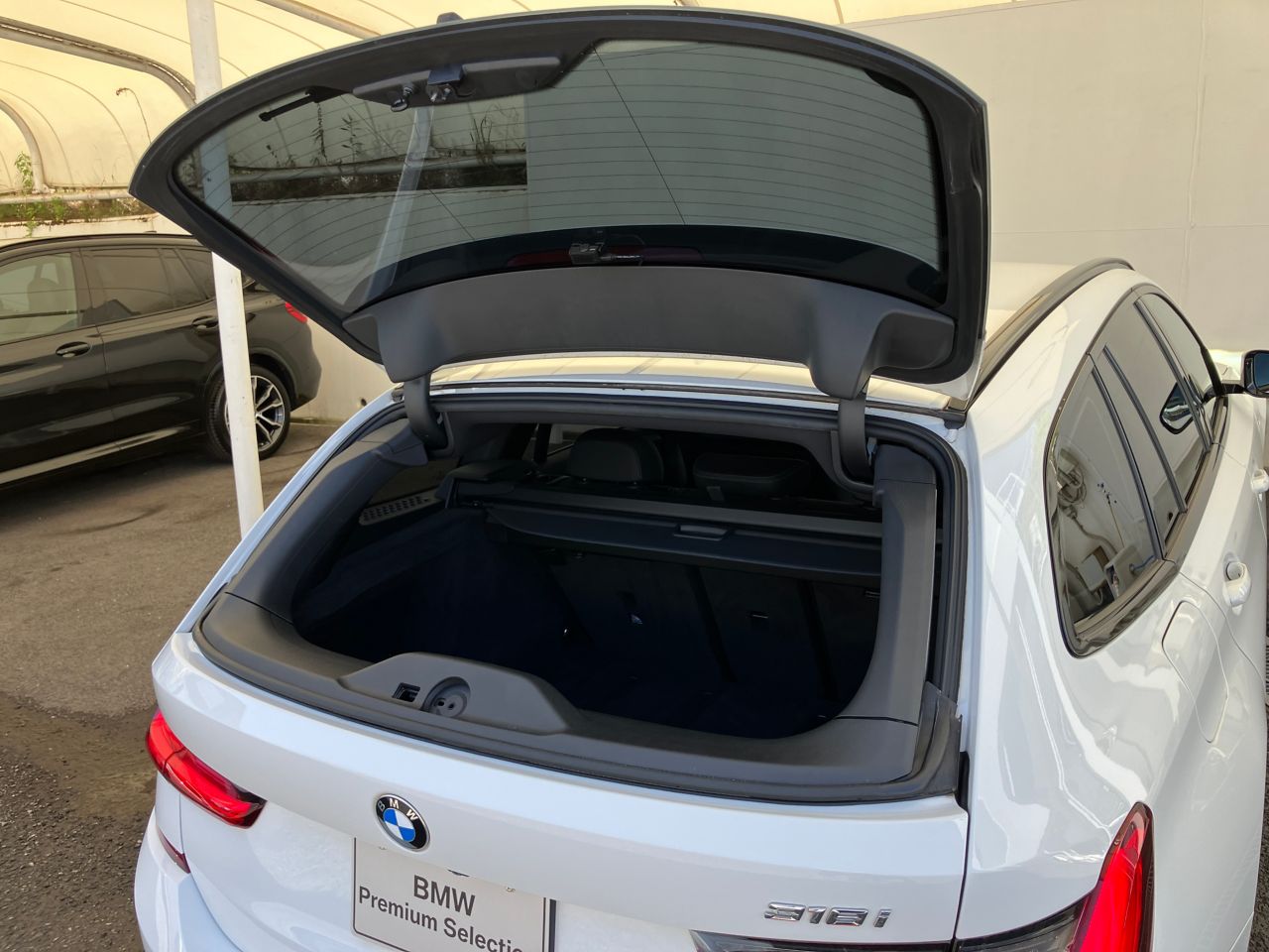 G21 318i Touring