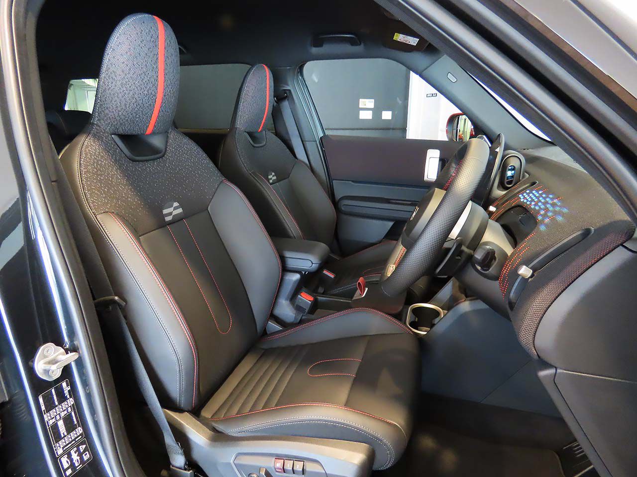 U25 MINI John Cooper Works Countryman ALL4