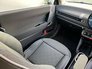 J01 MINI Cooper SE
