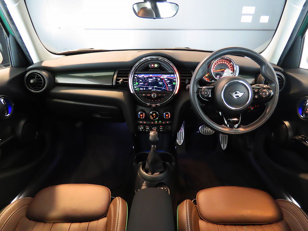 F55 COOPER D (AT)