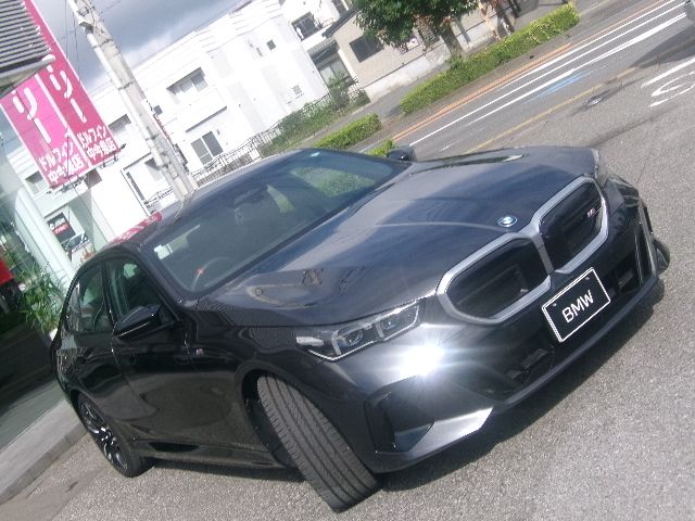 BMW i5 M60 xDrive Sedan RHD