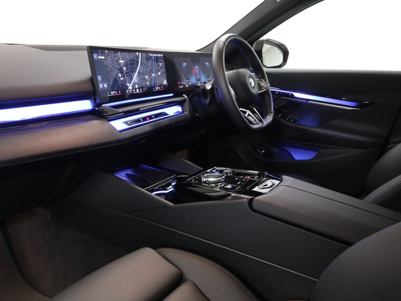 BMW i5 eDrive40 M Sport RHD