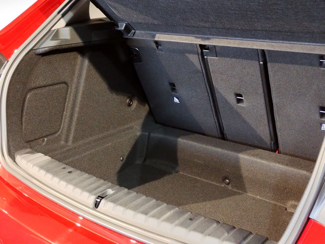 F40 118d Sports Hatch 5-door B47 2.0d