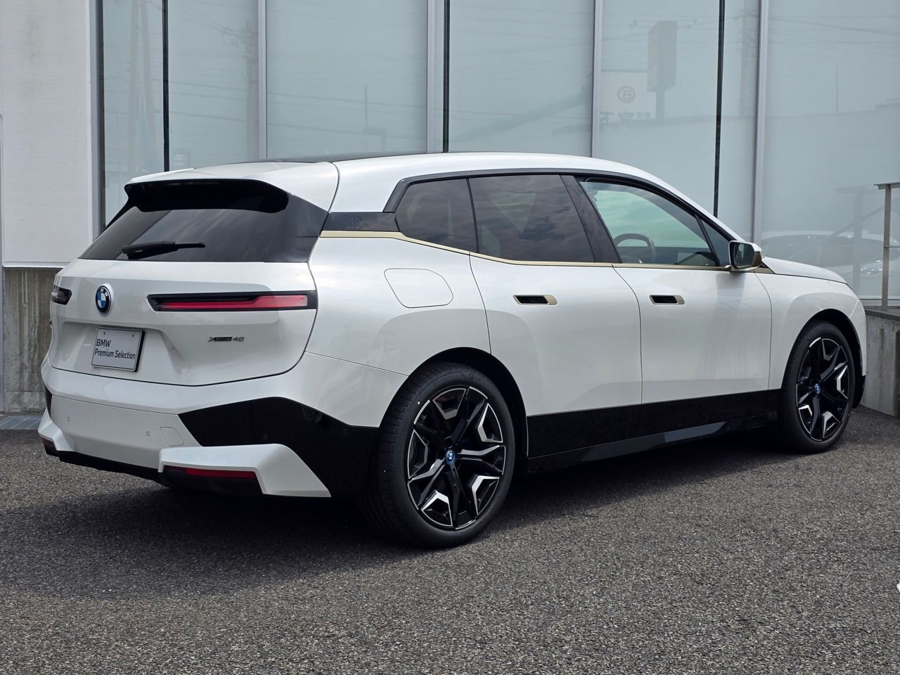 i20 iX xDrive40