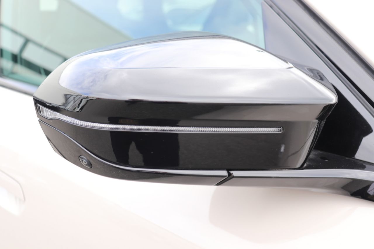 X3 M50 US