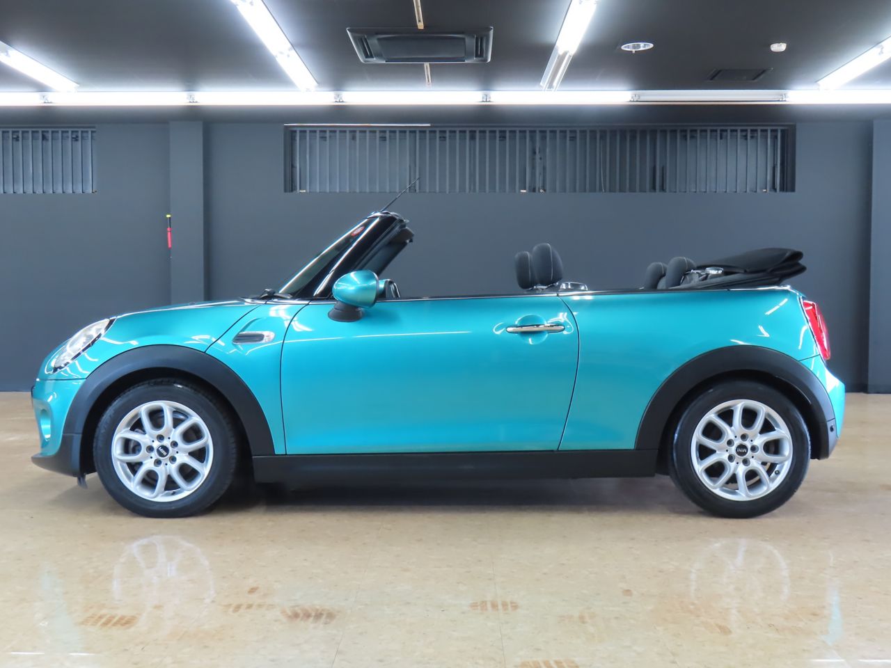 MINI CONVERTIBLE COOPER