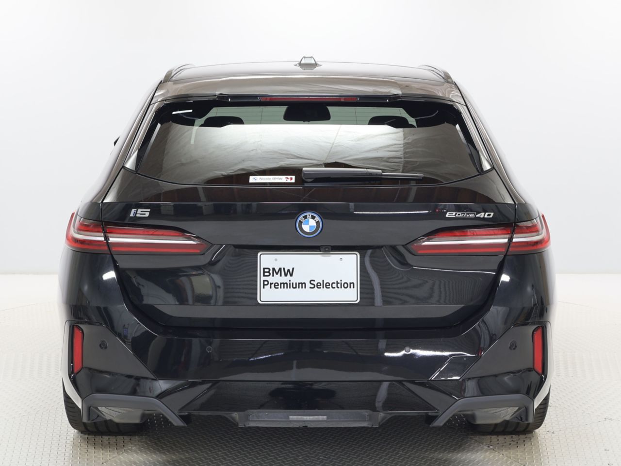 BMW i5 eDrive40 M Sport RHD