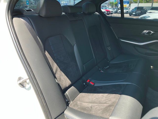 G20 320i Saloon RHD TU
