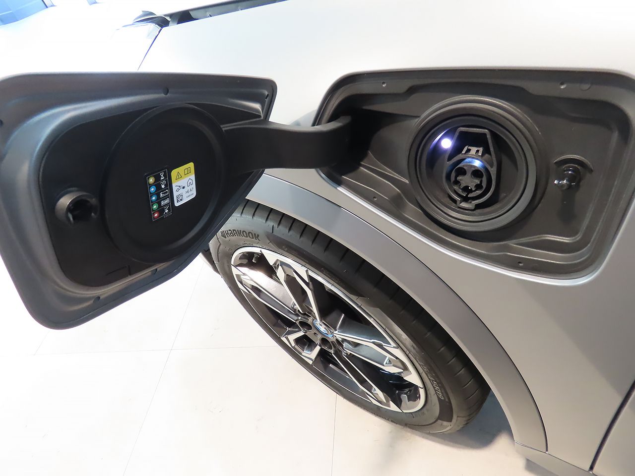 U11 iX1 xDrive30