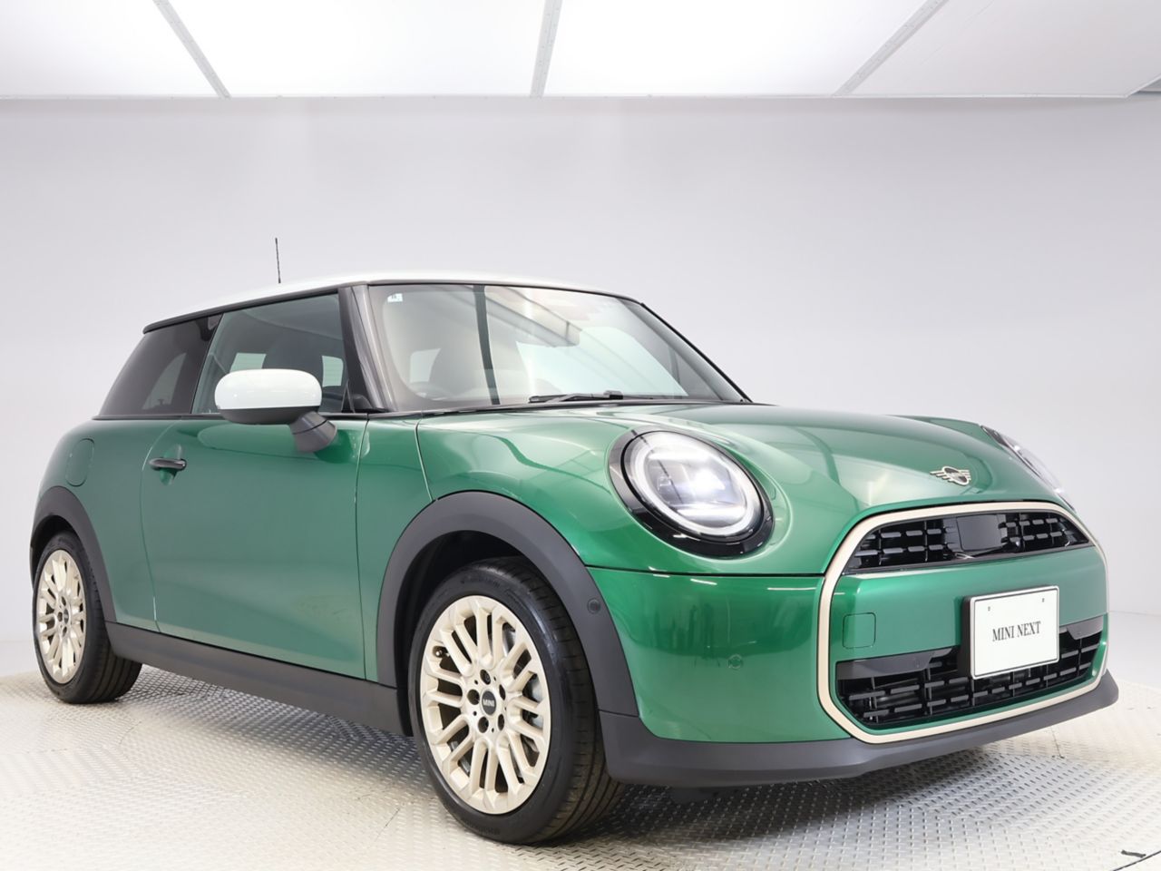 F66 MINI Cooper C 3Dr