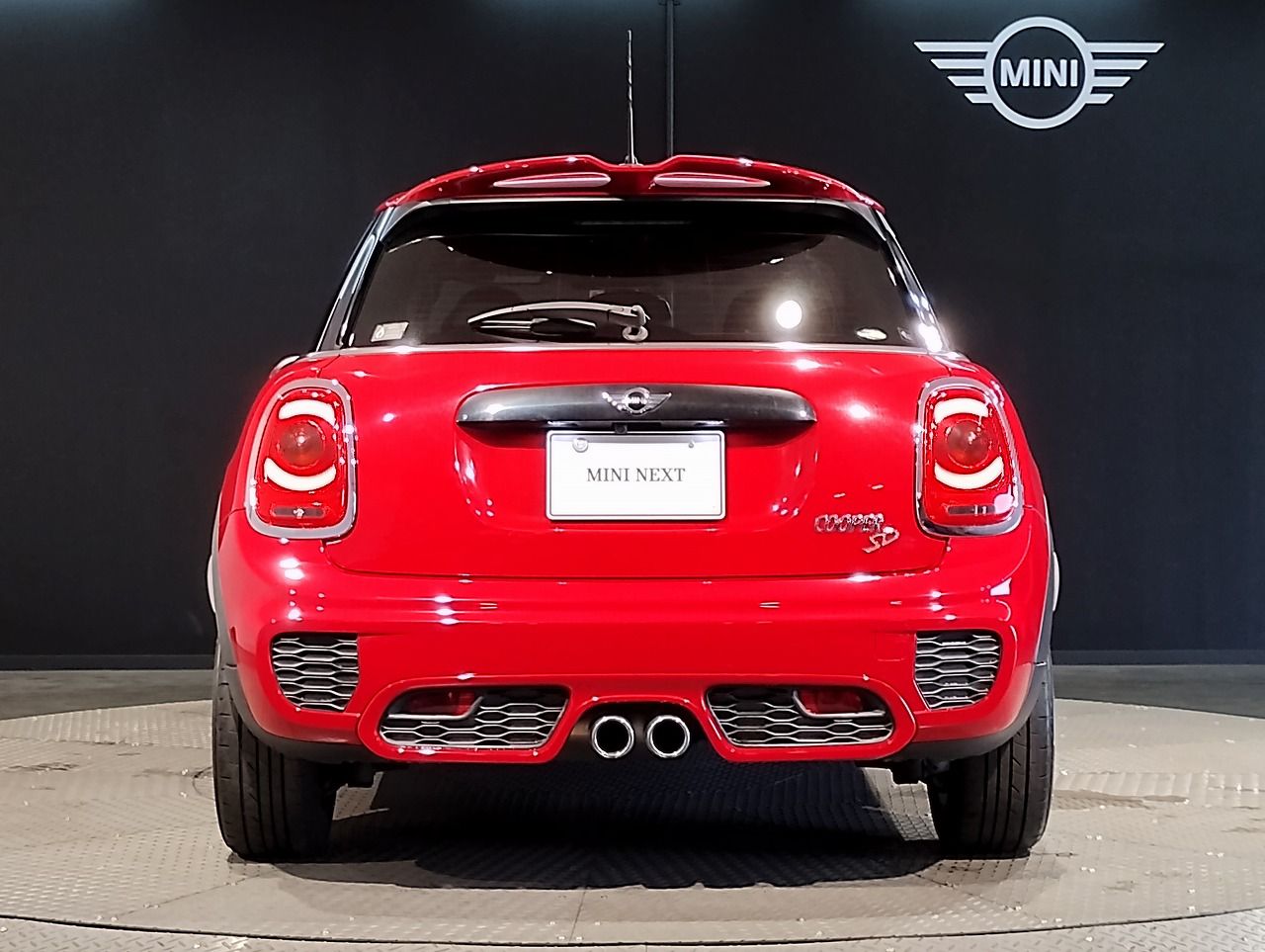 F55 COOPER S D(AT)
