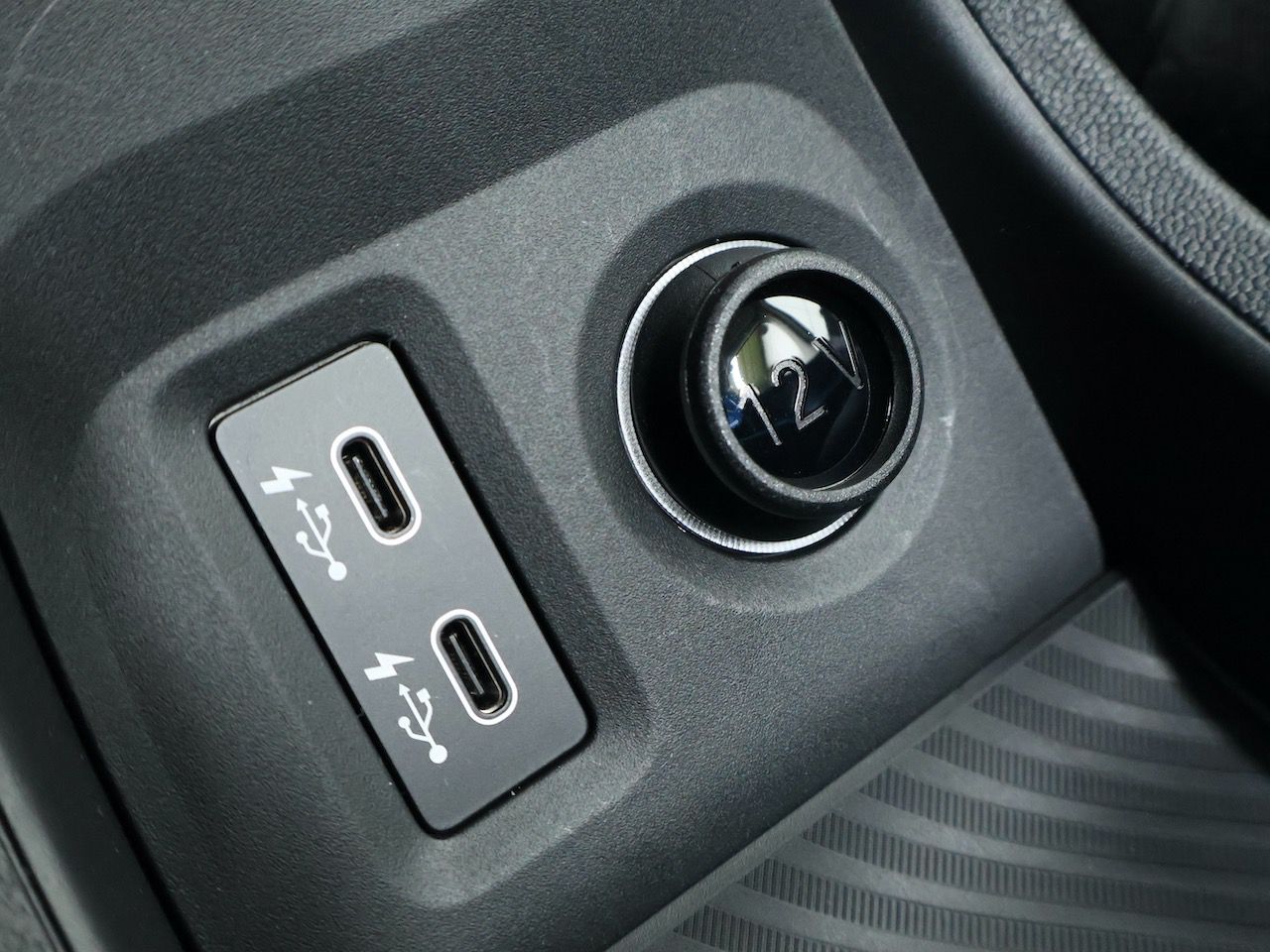 F66 MINI Cooper C 3Dr