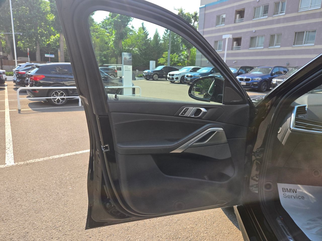 X* xDrive30d RHD