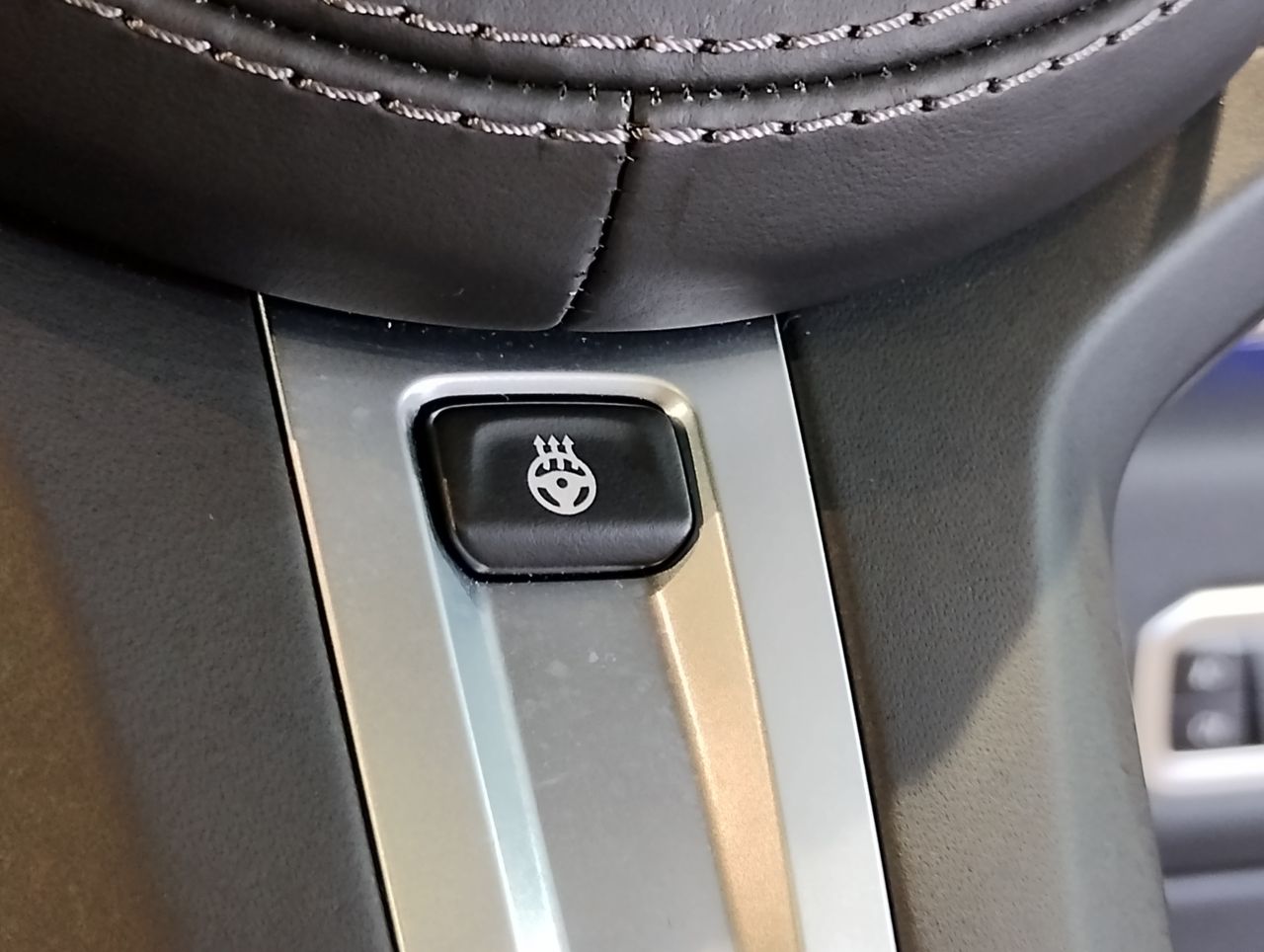 X* xDrive30d RHD