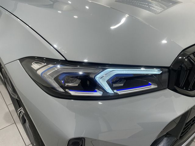 320d xDrive Berline RHD