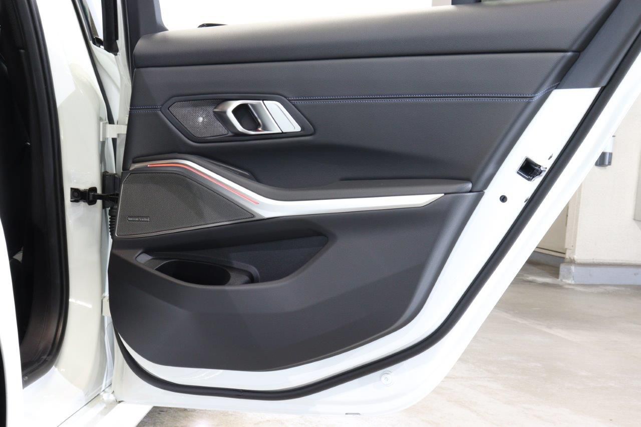 G20 330e Saloon LCI RHD MX