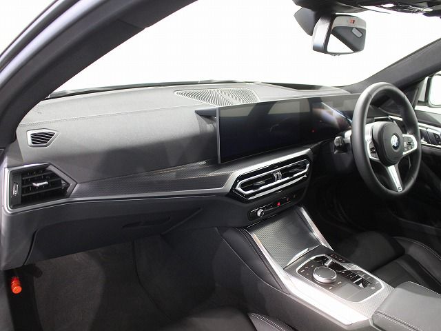 G26 420d xDrive Gran Coupe RHD