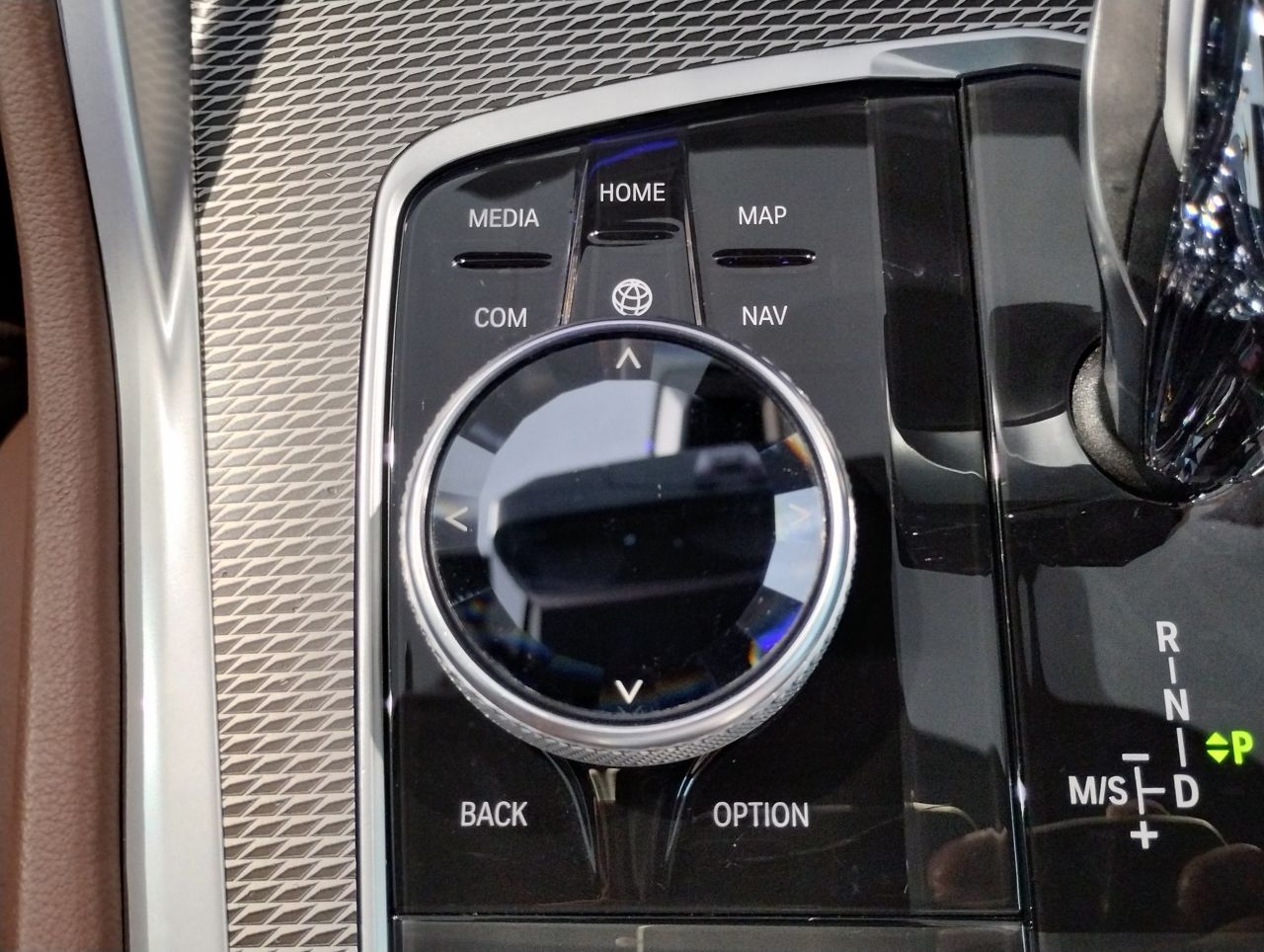 X* xDrive30d RHD