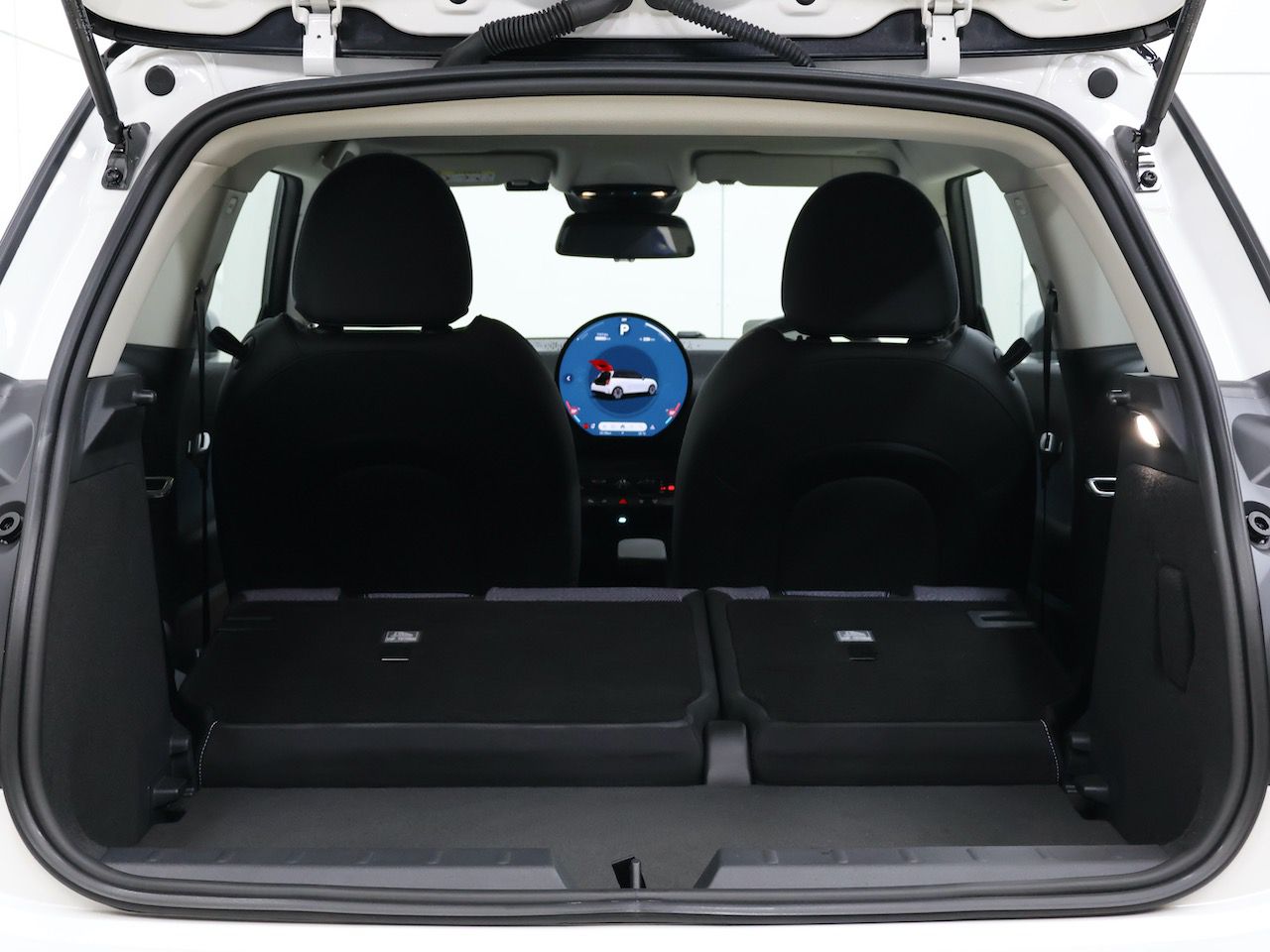 J01 MINI Cooper E