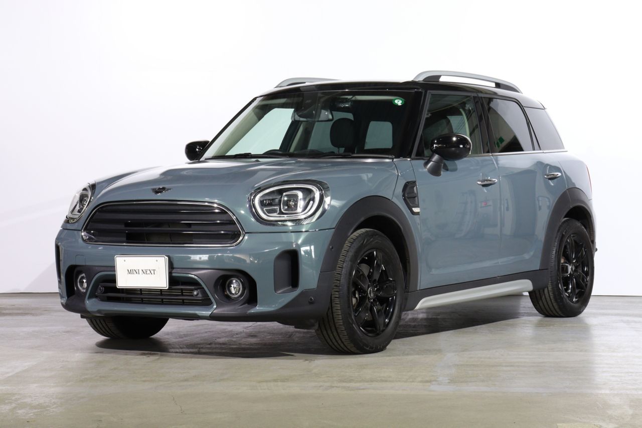 MINI COOPER D CROSSOVER.