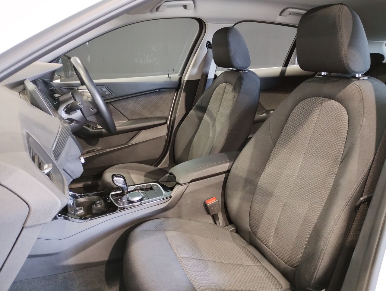 F40 118d Sports Hatch 5-door B47 2.0d