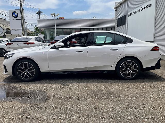 520i Sedan RHD