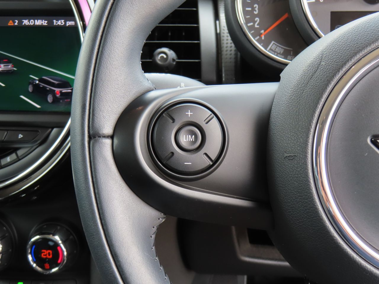 F55 COOPER D (AT)