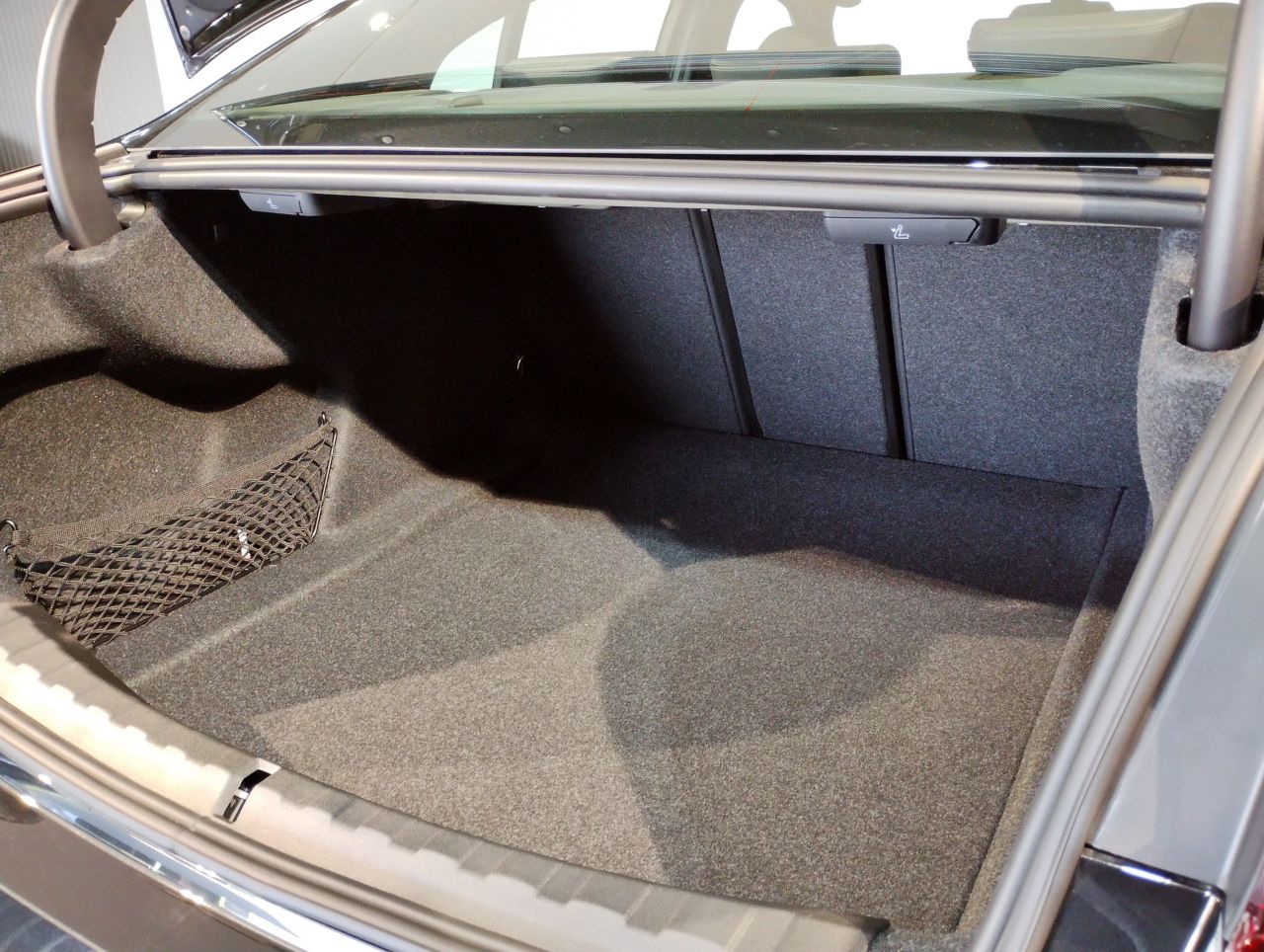 G20 320i Saloon LCI RHD MX